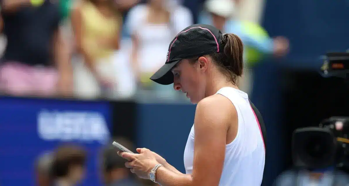 When Swiatek Channels Rafael Nadal After Easing Past Ekaterina Alexandrova